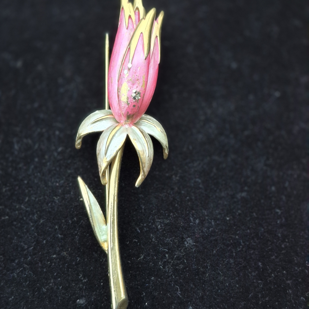 Elegant Vintage Pink and Gold Floral Brooch